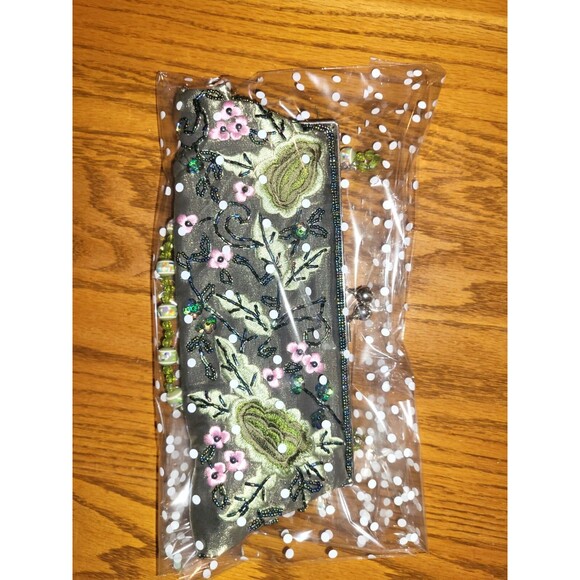 Apt 9 Forest Green Embroided Embellished Clutch Handbag - Picture 9 of 9